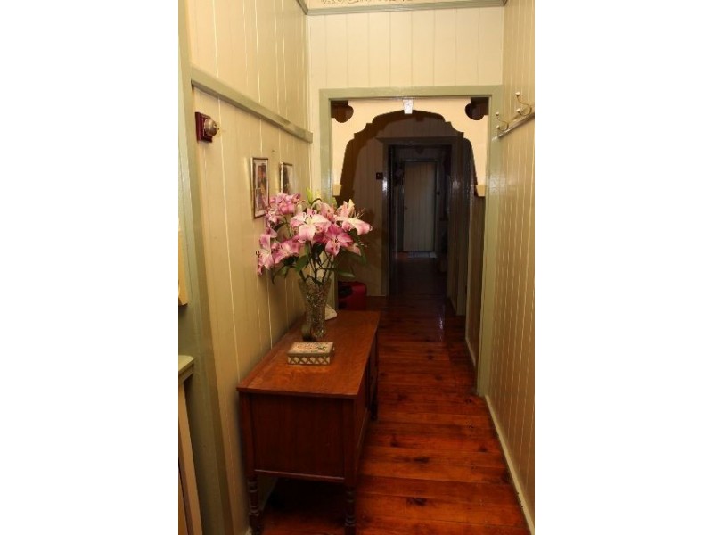 12 Cairns Street, East Brisbane QLD 4169