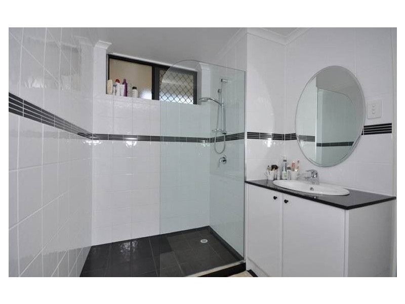 4/53 Nicklin Street, Coorparoo QLD 4151