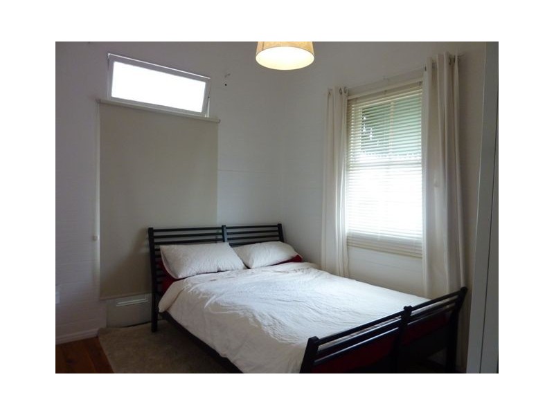 25 Fern Street, Woolloongabba QLD 4102