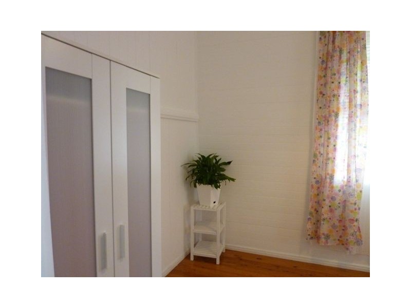 25 Fern Street, Woolloongabba QLD 4102