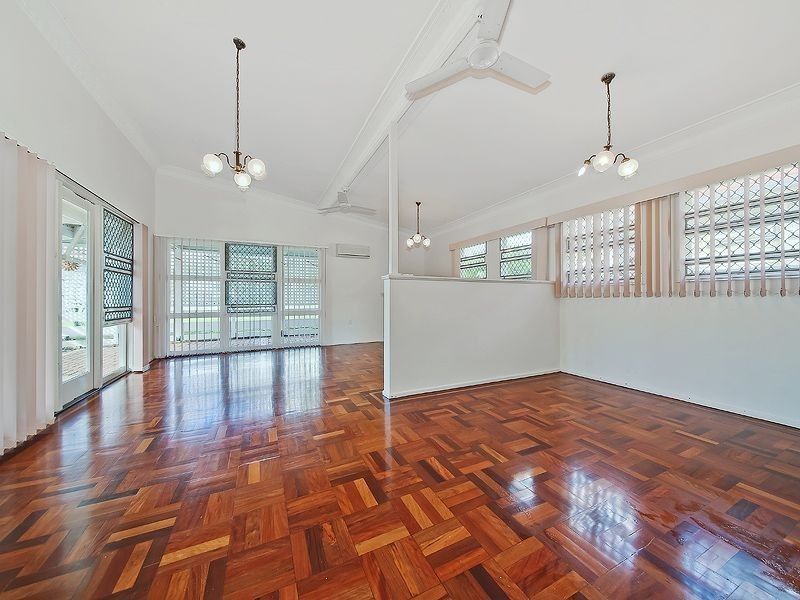 46 Arrol Street, Camp Hill QLD 4152