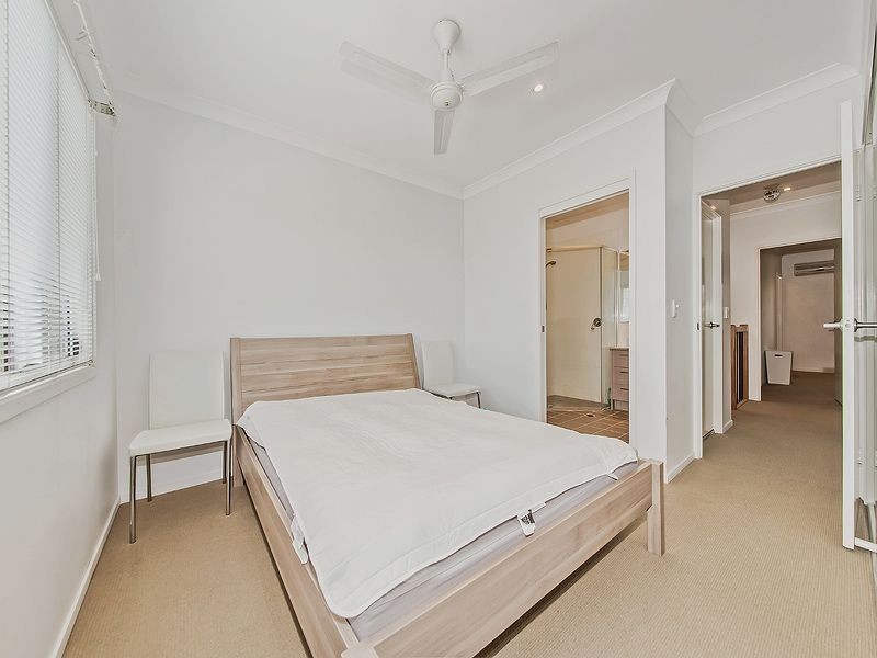 4/96 Dickenson Street, Carina QLD 4152