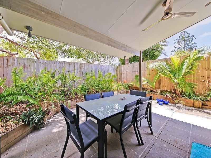 4/96 Dickenson Street, Carina QLD 4152