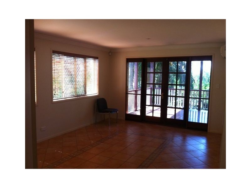 31A Cronin Street, Annerley QLD 4103