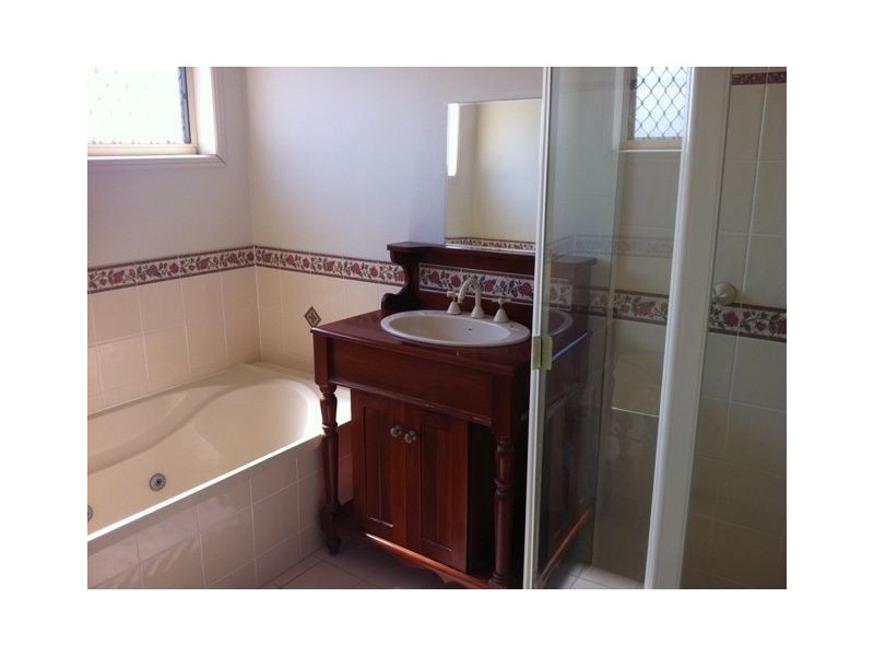 31A Cronin Street, Annerley QLD 4103