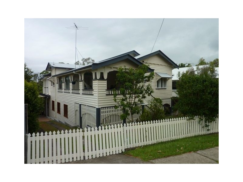 42 McLay Street, Coorparoo QLD 4151