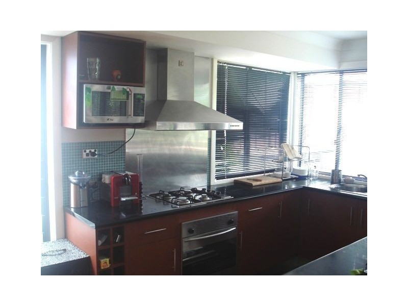 76 Waldheim Street, Annerley QLD 4103