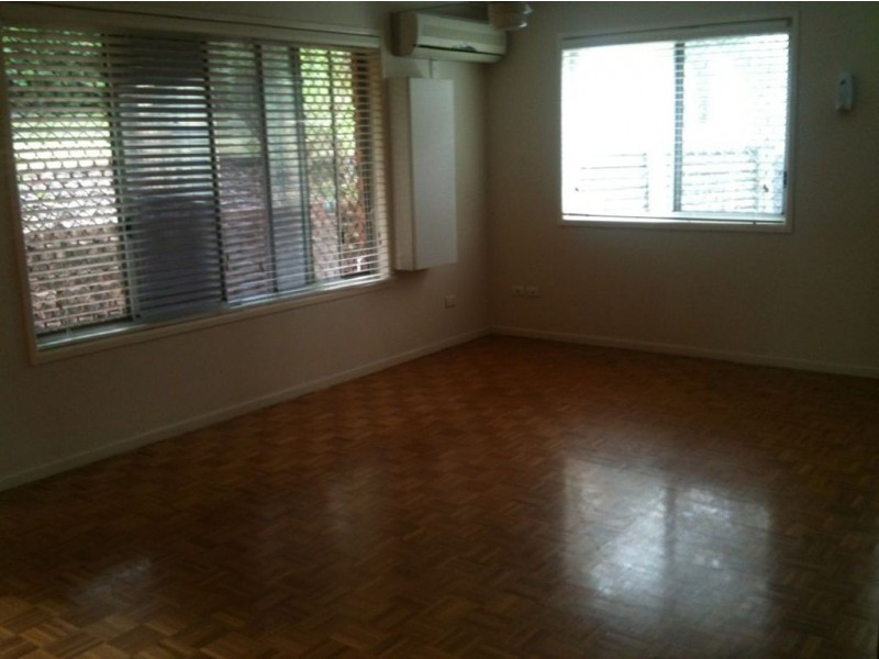 4 Cornflower Street, Mansfield QLD 4122