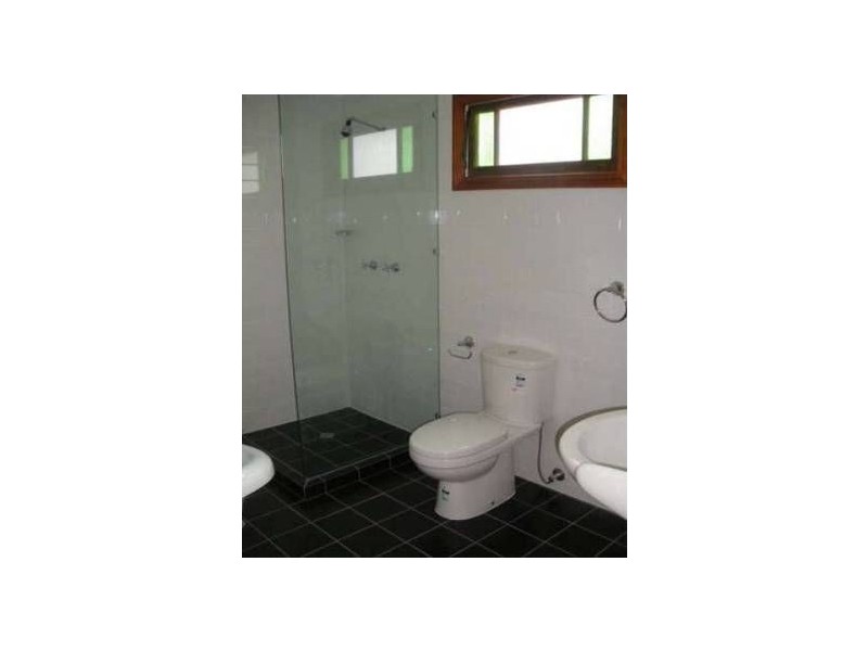 65 Broadway Street, Woolloongabba QLD 4102