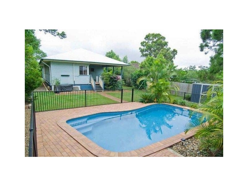 27 Malthus Street, Carina QLD 4152