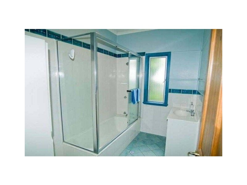 27 Malthus Street, Carina QLD 4152