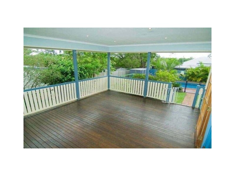 27 Malthus Street, Carina QLD 4152