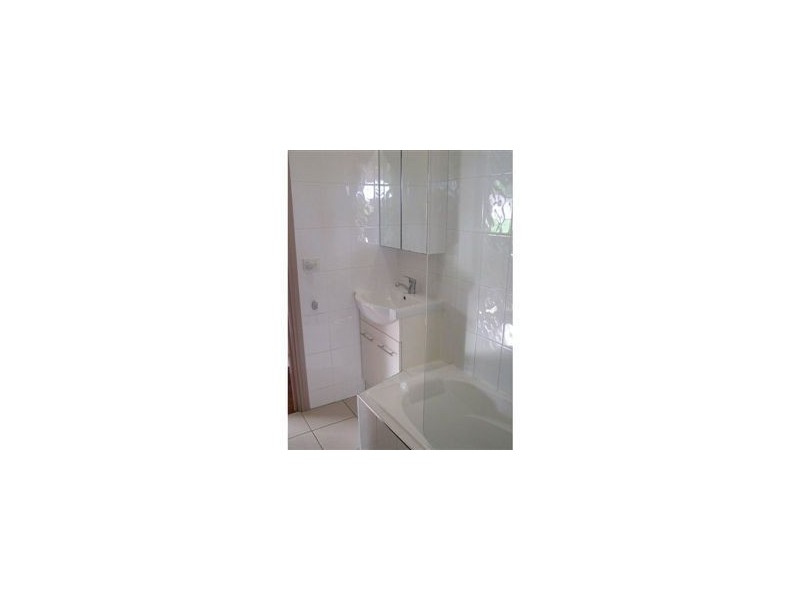 145 Watson Street, Camp Hill QLD 4152