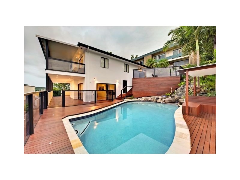 23 Castle Hill Street, Holland Park West QLD 4121