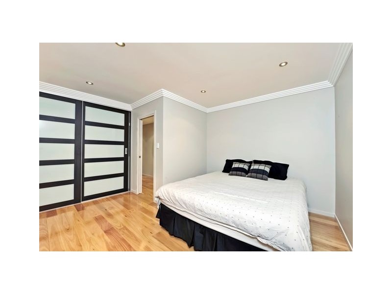 23 Castle Hill Street, Holland Park West QLD 4121