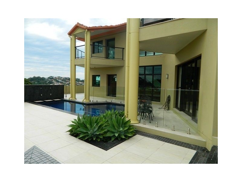 Holland Park West QLD 4121