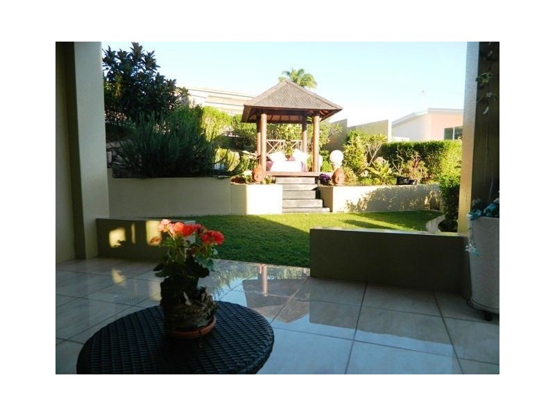 Holland Park West QLD 4121