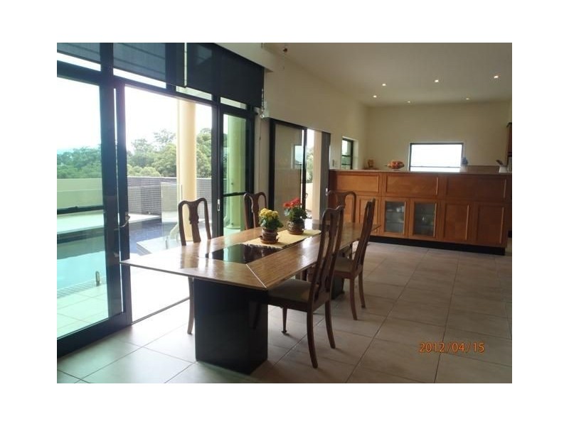 Holland Park West QLD 4121