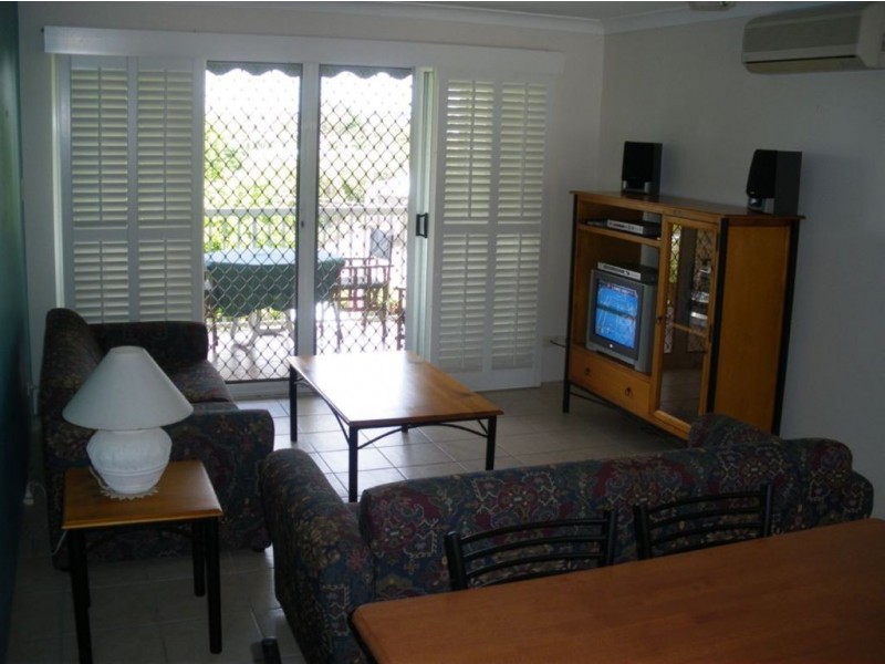 6/24 Baragoola Street, Coorparoo QLD 4151