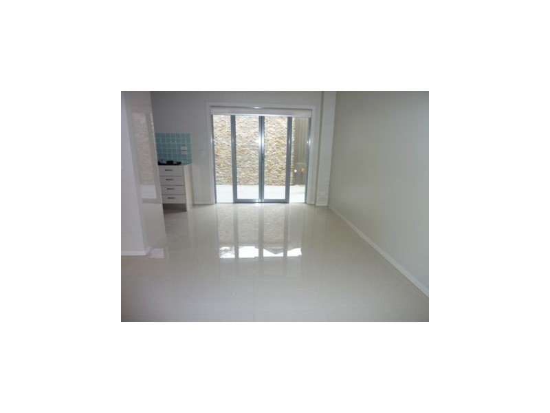 2/42 Brown Street, Camp Hill QLD 4152