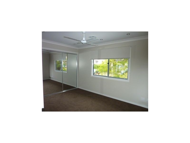 2/42 Brown Street, Camp Hill QLD 4152