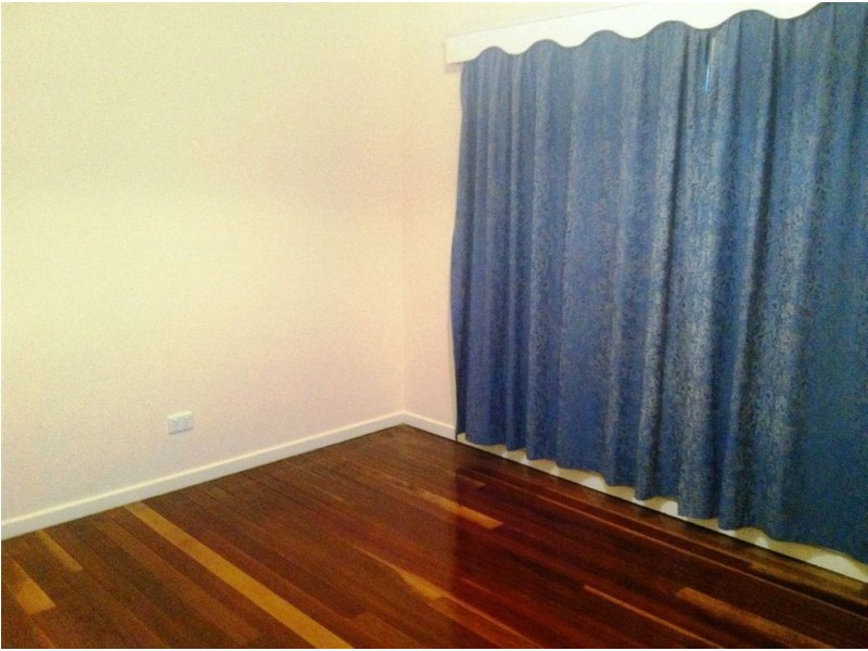 18 Palm Ave, Holland Park West QLD 4121