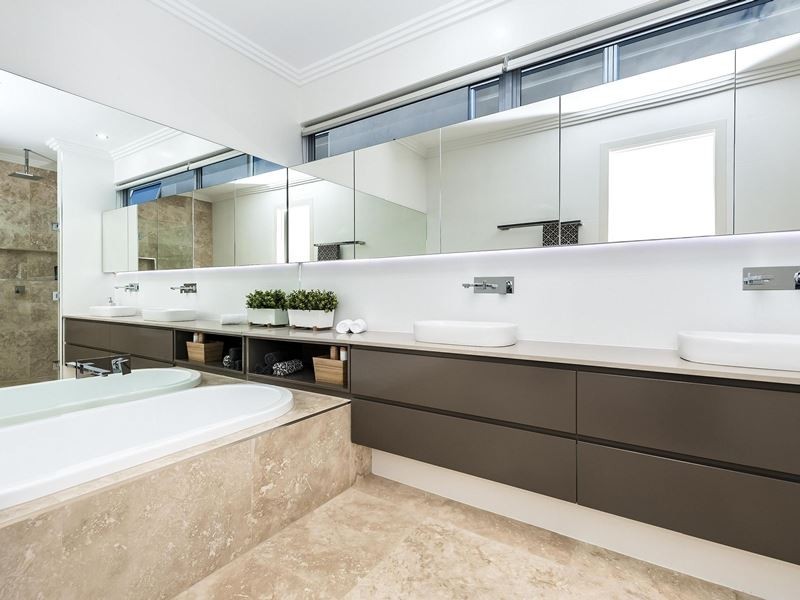 27 Eyre Street, Mount Gravatt East QLD 4122