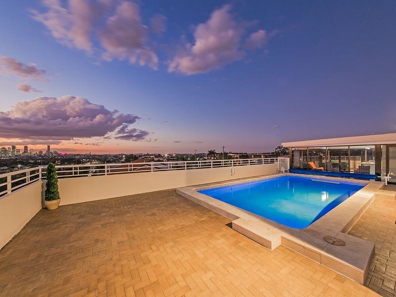 3/32 Kirkland Ave, Coorparoo QLD 4151