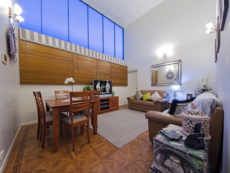 3/32 Kirkland Ave, Coorparoo QLD 4151