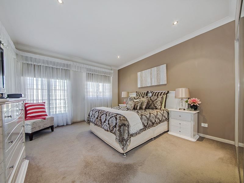 2/12 Riverview Tce, Hamilton QLD 4007