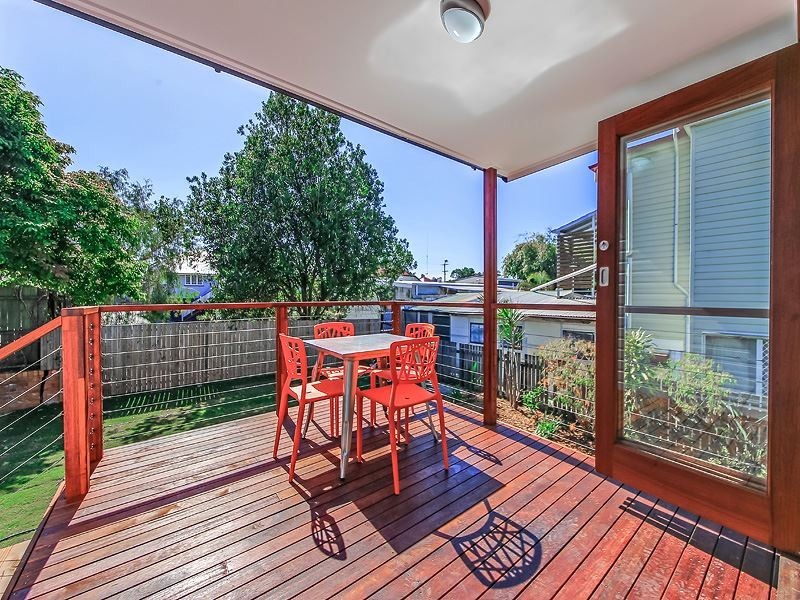 10 Ellis Street, Greenslopes QLD 4120