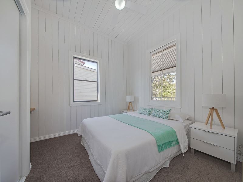 10 Ellis Street, Greenslopes QLD 4120