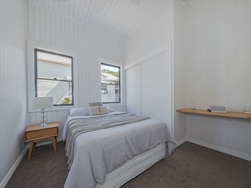 10 Ellis Street, Greenslopes QLD 4120