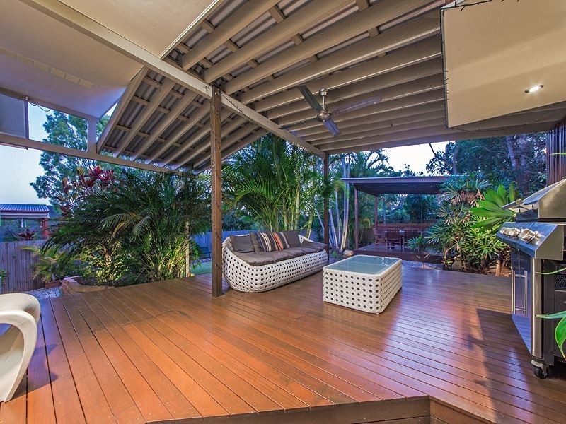 42 Chater Street, Carina QLD 4152