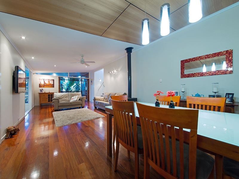 42 Chater Street, Carina QLD 4152