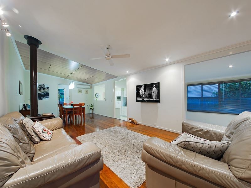 42 Chater Street, Carina QLD 4152