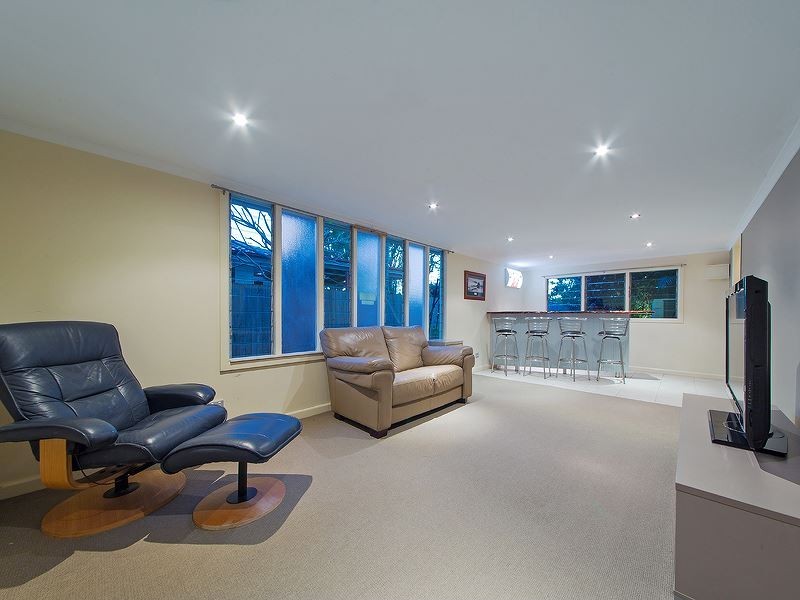 42 Chater Street, Carina QLD 4152