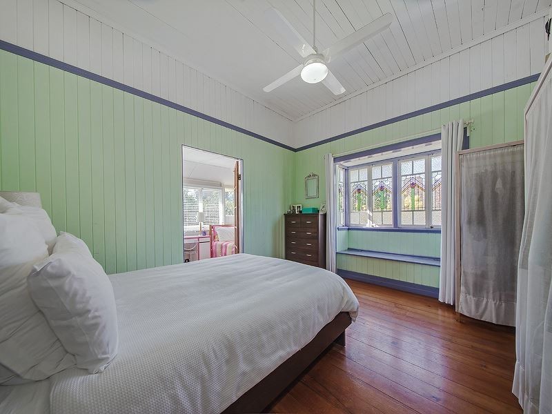 68 Rutland Street, Coorparoo QLD 4151