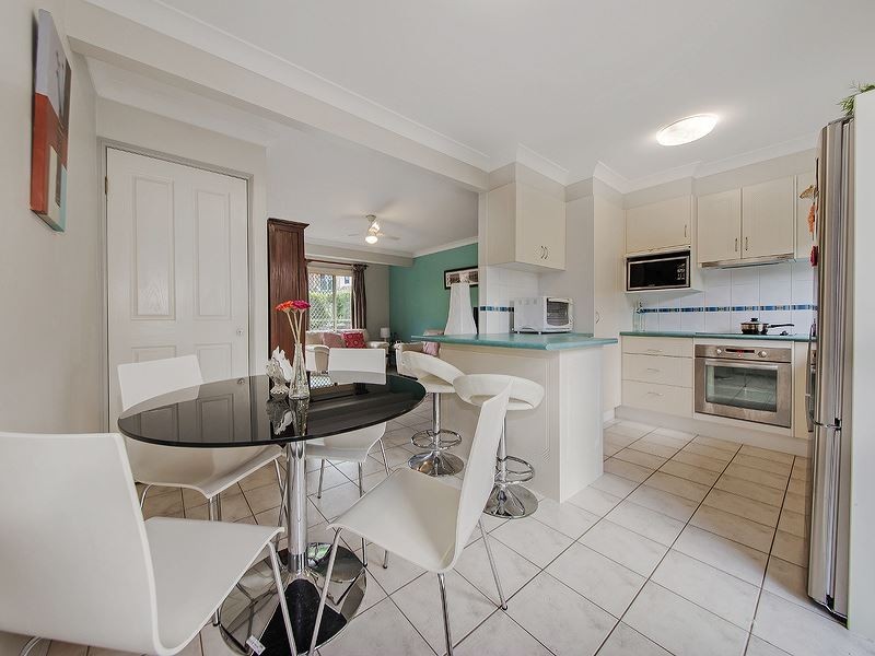 2/1 Farr-Jones Court, Daisy Hill QLD 4127