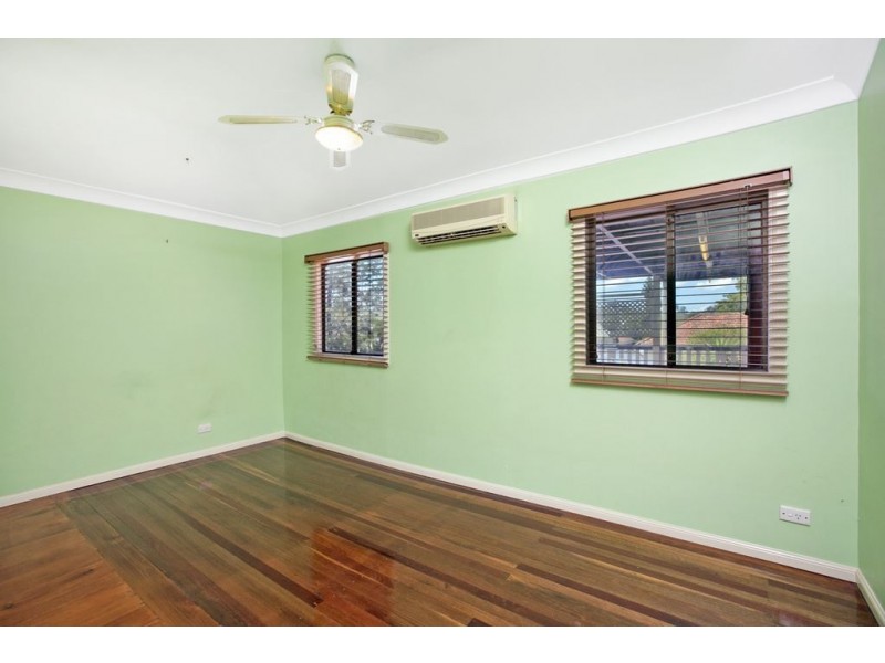 8 Nellie Street, Camp Hill QLD 4152