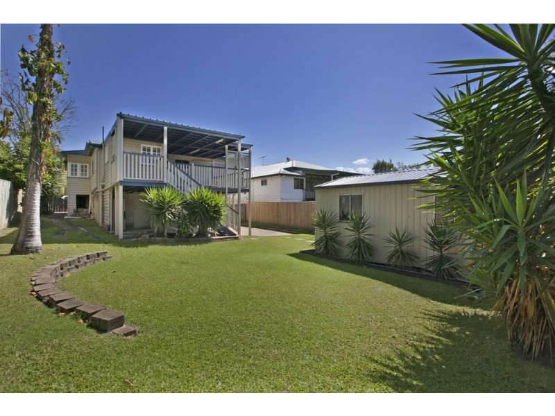 8 Nellie Street, Camp Hill QLD 4152