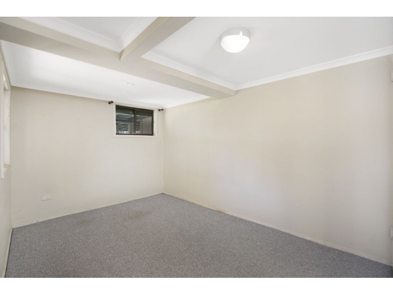 8 Nellie Street, Camp Hill QLD 4152