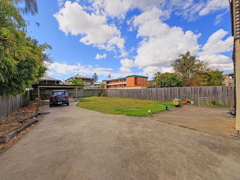 18 Jubilee Street, Greenslopes QLD 4120