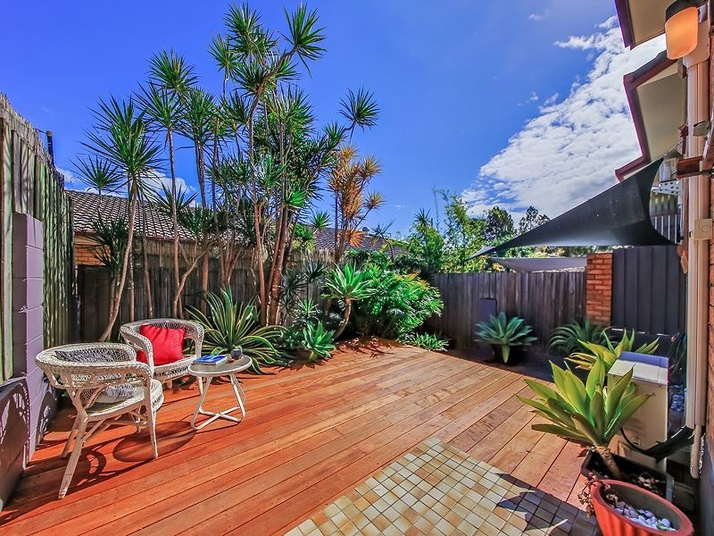 2/62 Macaulay Street, Coorparoo QLD 4151