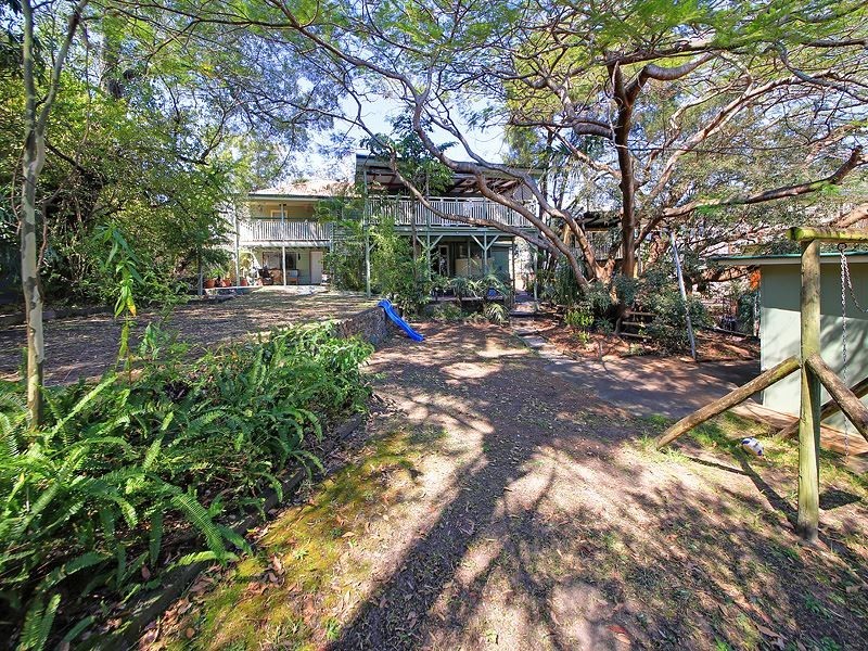 19 Brinawa Street, Camp Hill QLD 4152