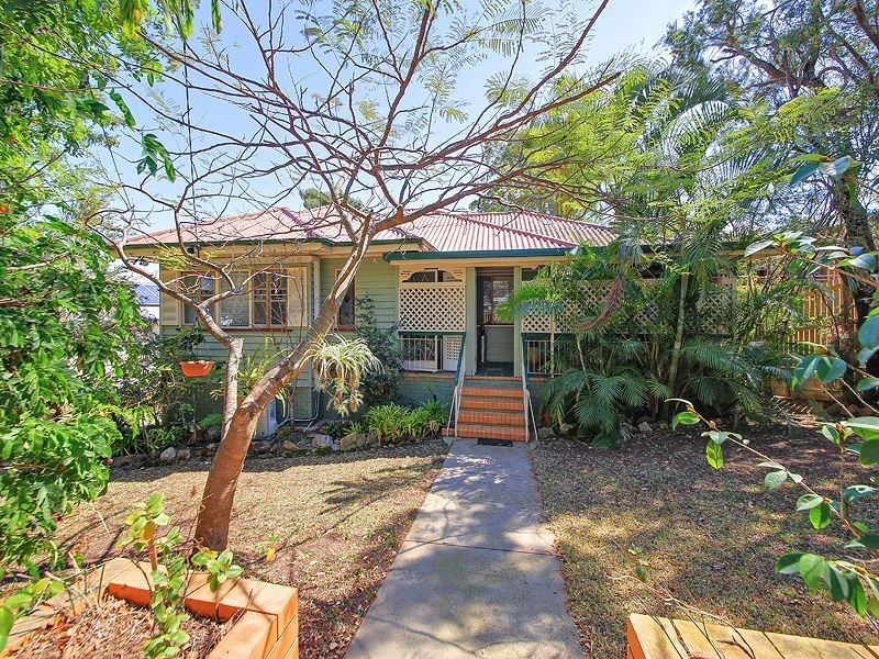 19 Brinawa Street, Camp Hill QLD 4152