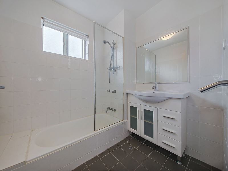 4/26 Kirkland Avenue, Coorparoo QLD 4151