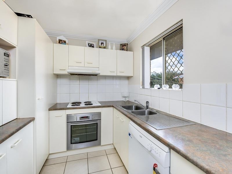 4/15 McLay Street, Coorparoo QLD 4151