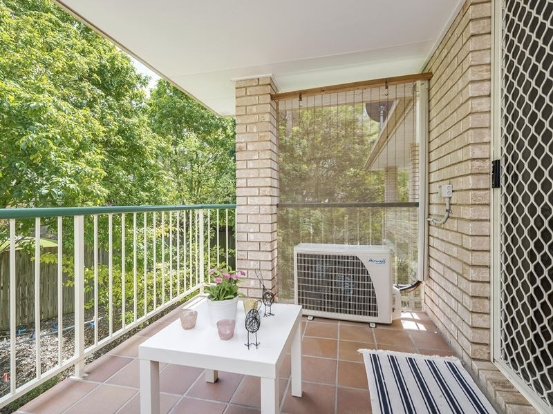4/15 McLay Street, Coorparoo QLD 4151
