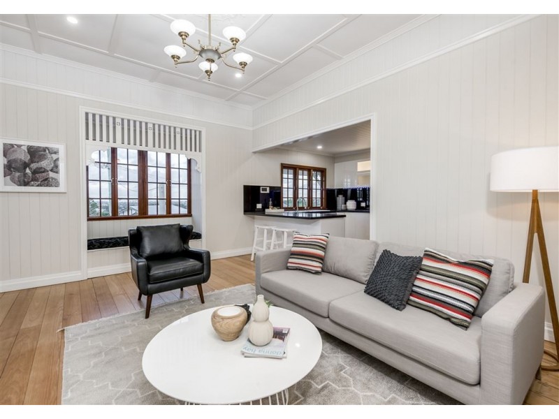 2 Tarragindi Road, Tarragindi QLD 4121